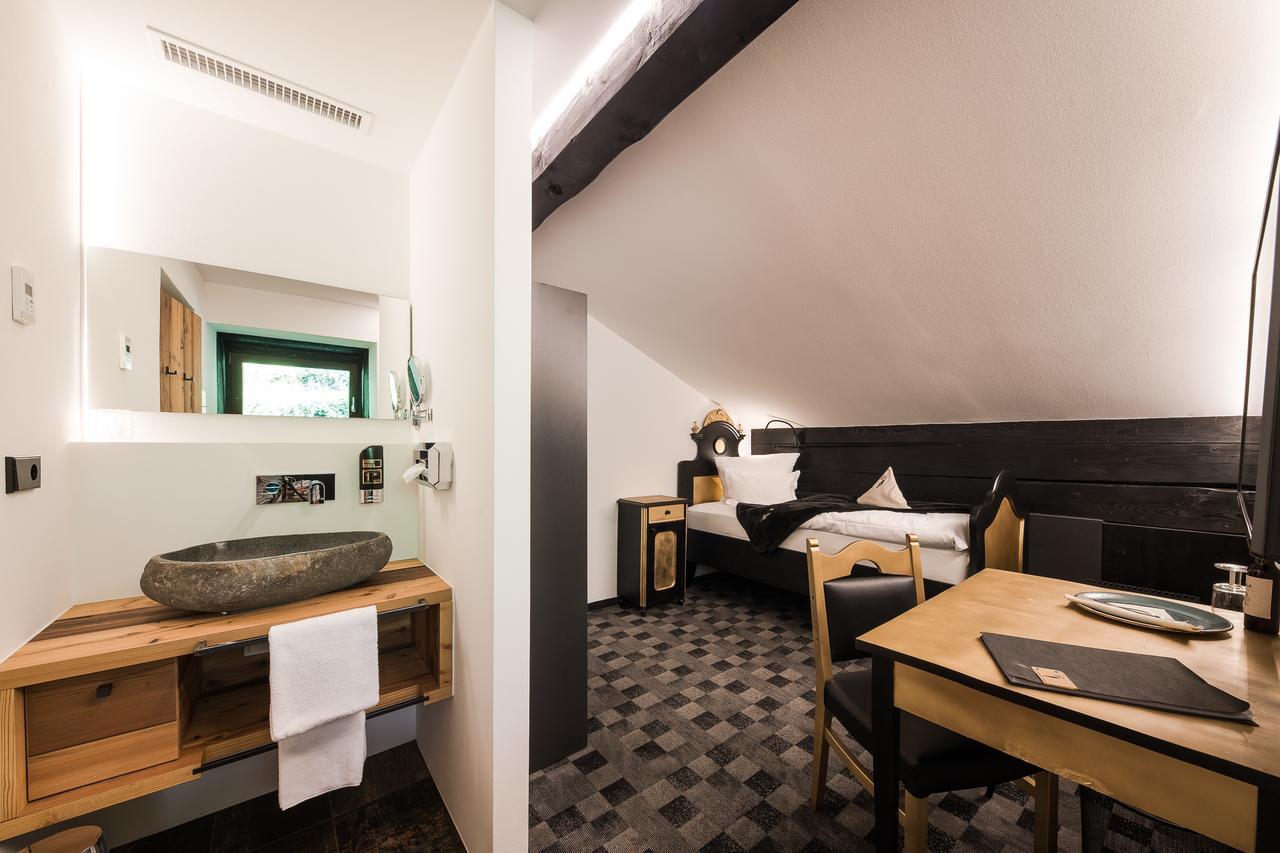 Garni Hotel Katzenthalerhof Lana Eksteriør bilde